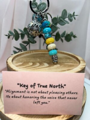 Wisdom Wired™ Chapter 4 Keychain - Key of True North